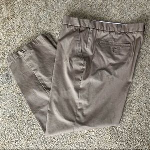 Men’s khaki pants EUC